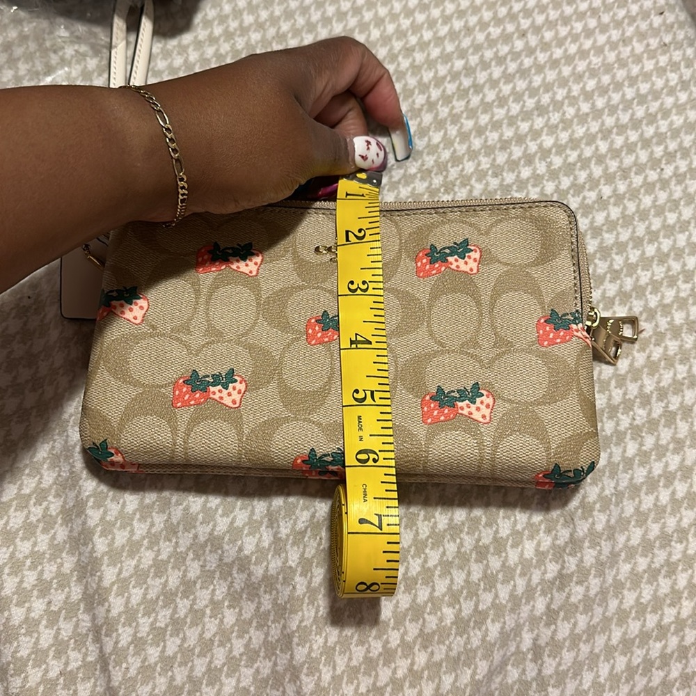 Tan multi colored wallet wristlet used once - Picture 12 of 12
